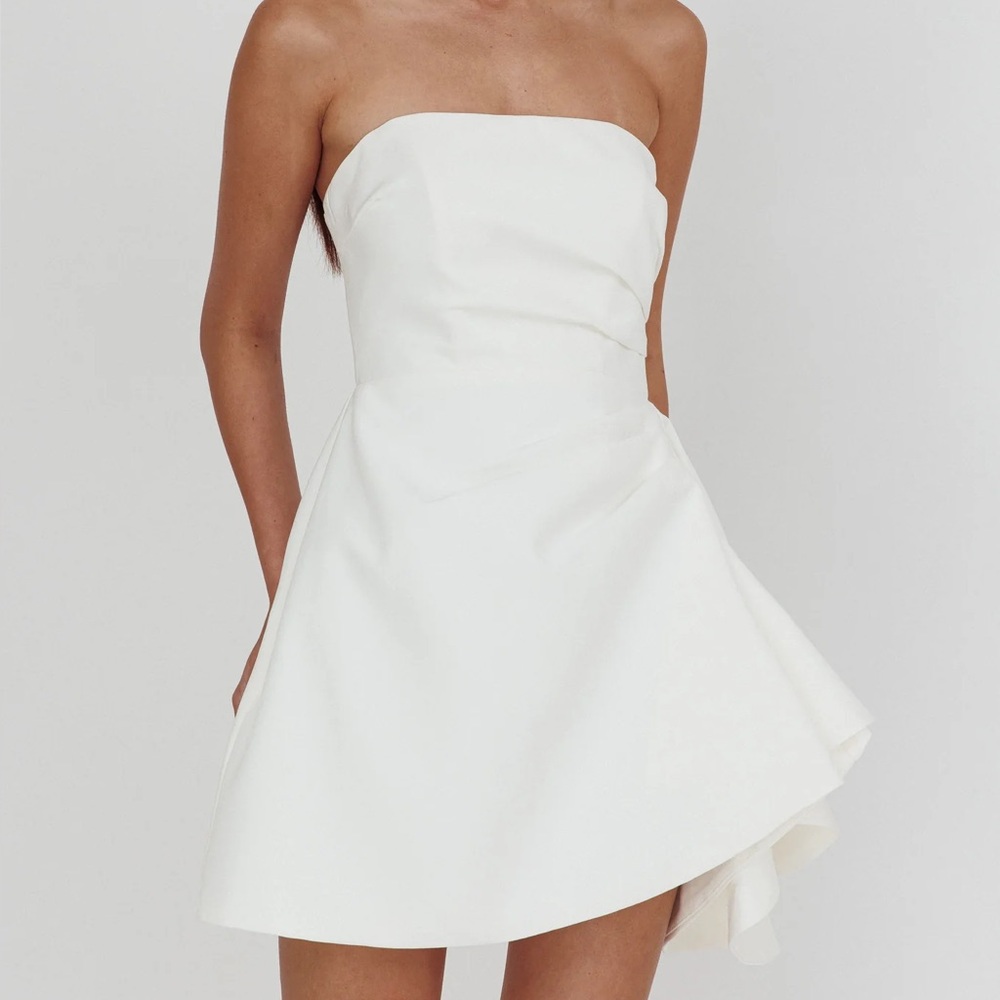 Minnesota Strapless Mini Dress White